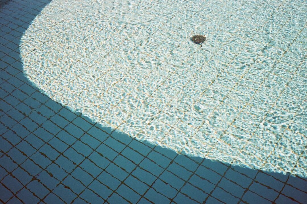 Common Pool Repair Scenarios in Florida Image